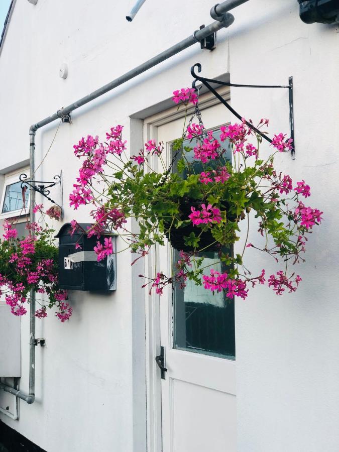 Dach - Cozy 3 Bed In Hendon Edgware