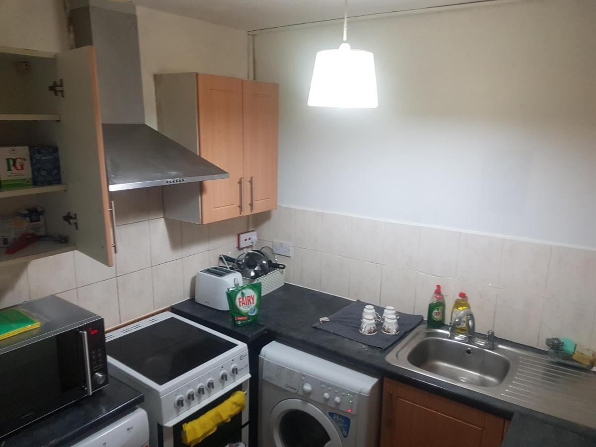 Dach - Cozy 3 Bed In Hendon Apartment *