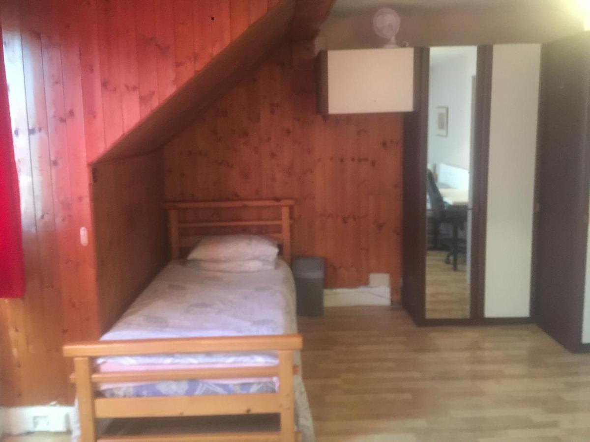 Dach - Cozy 3 Bed In Hendon *
