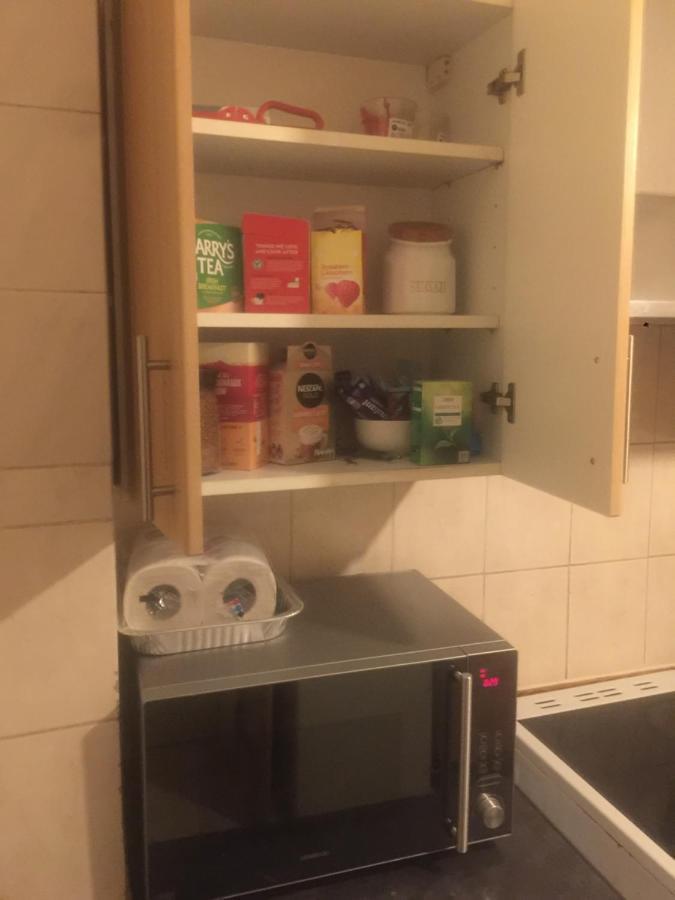 Dach - Cozy 3 Bed In Hendon Apartment *
