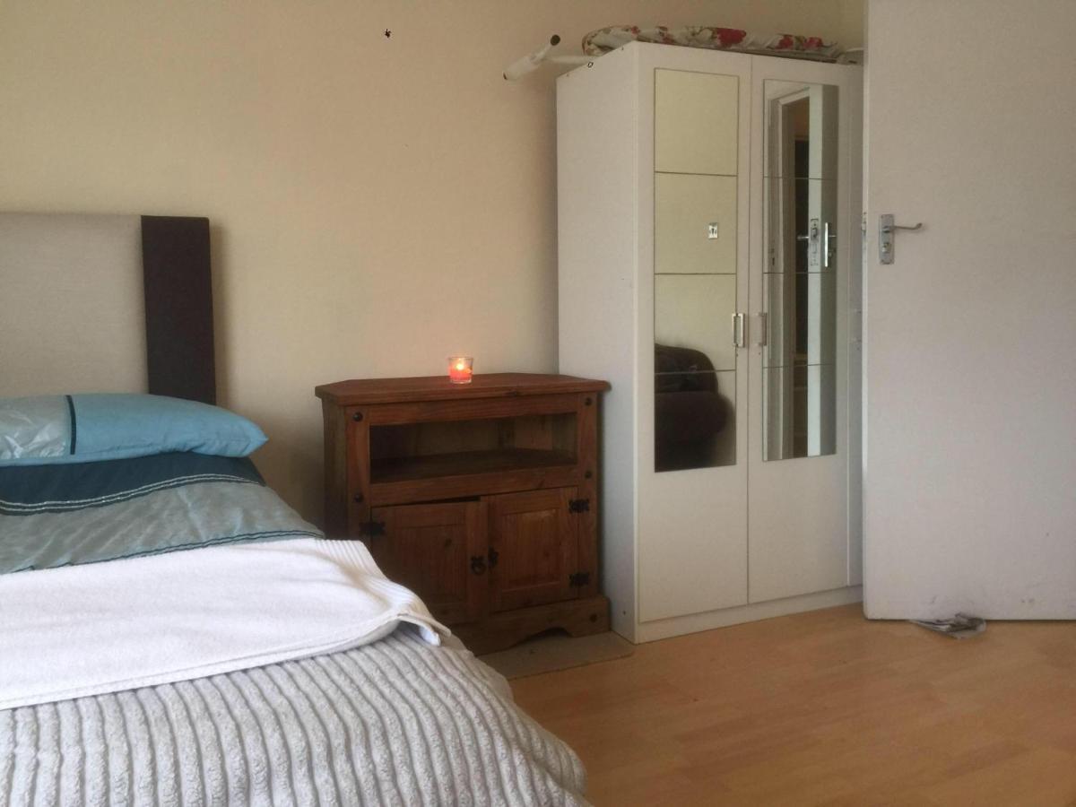 Dach - Cozy 3 Bed In Hendon