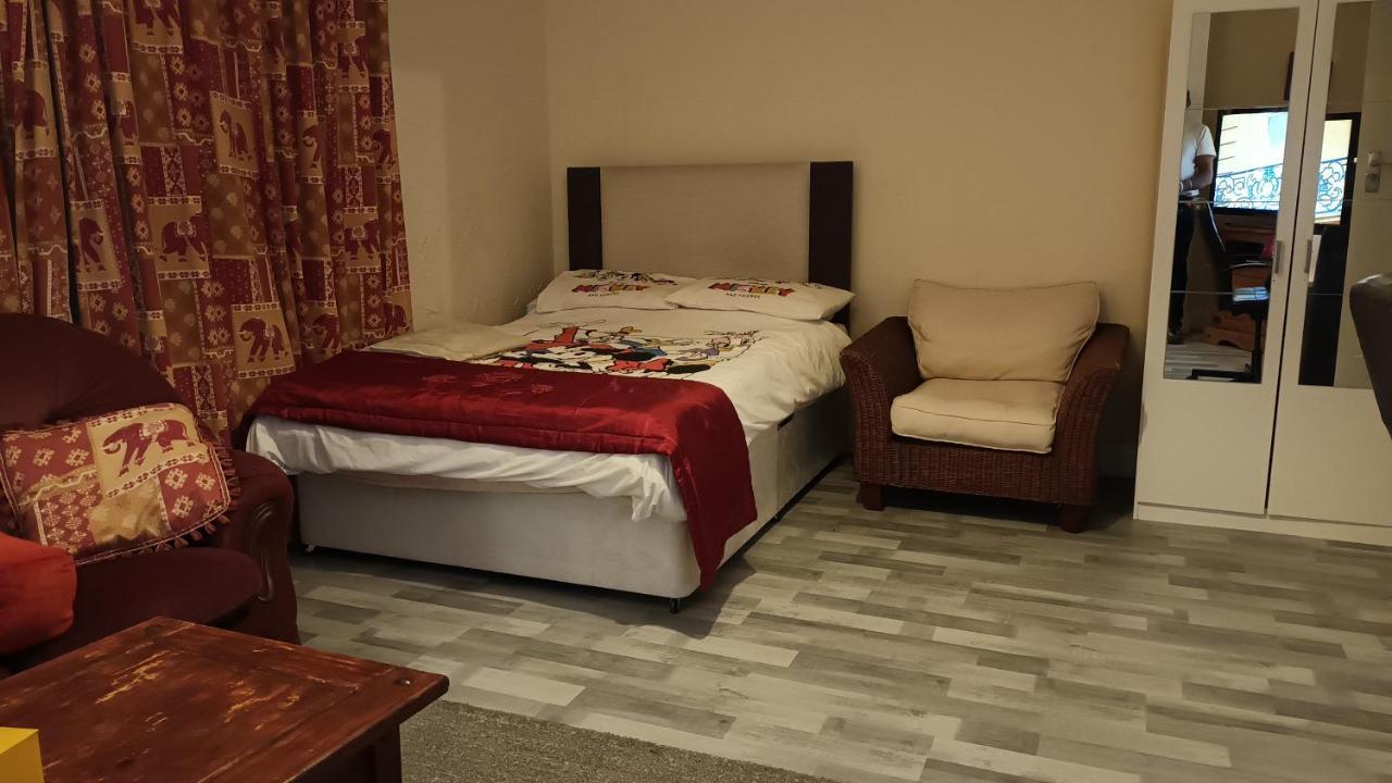 Dach - Cozy 3 Bed In Hendon * Edgware