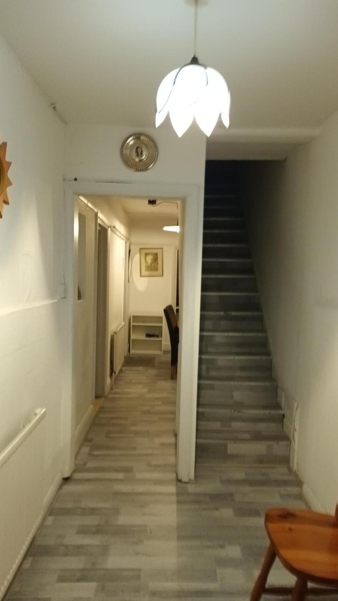 Dach - Cozy 3 Bed In Hendon